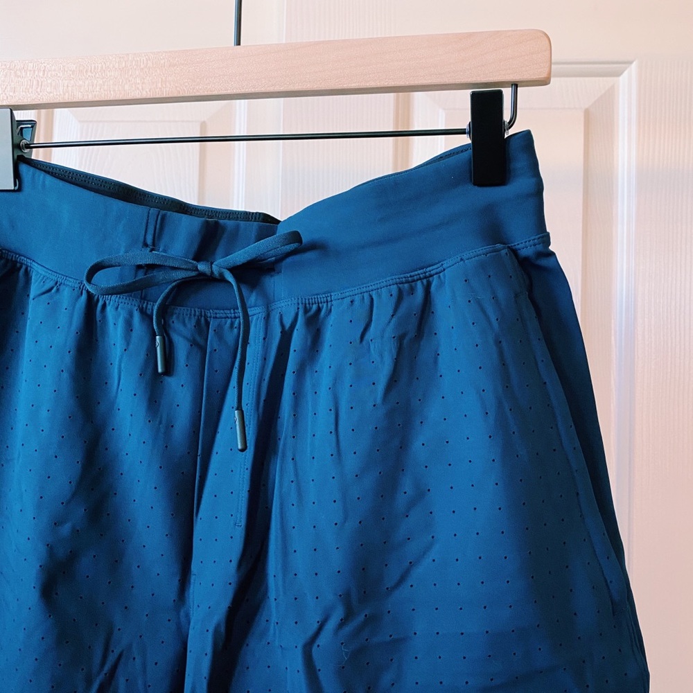 LULULEMON DESIGNATED HITTER SHORT